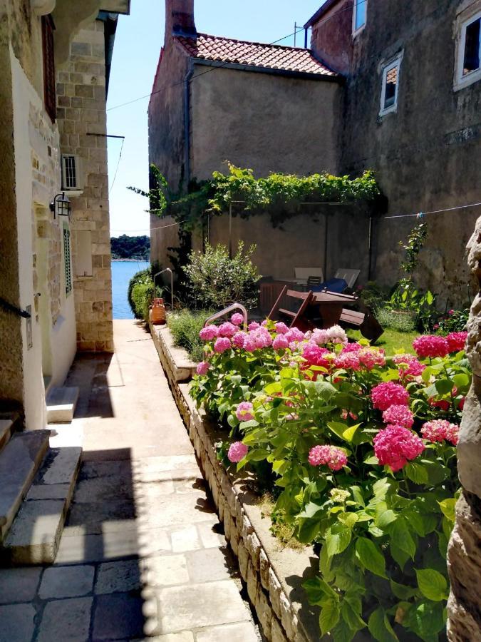 Rabski Dvor Appartement Rab Town Buitenkant foto
