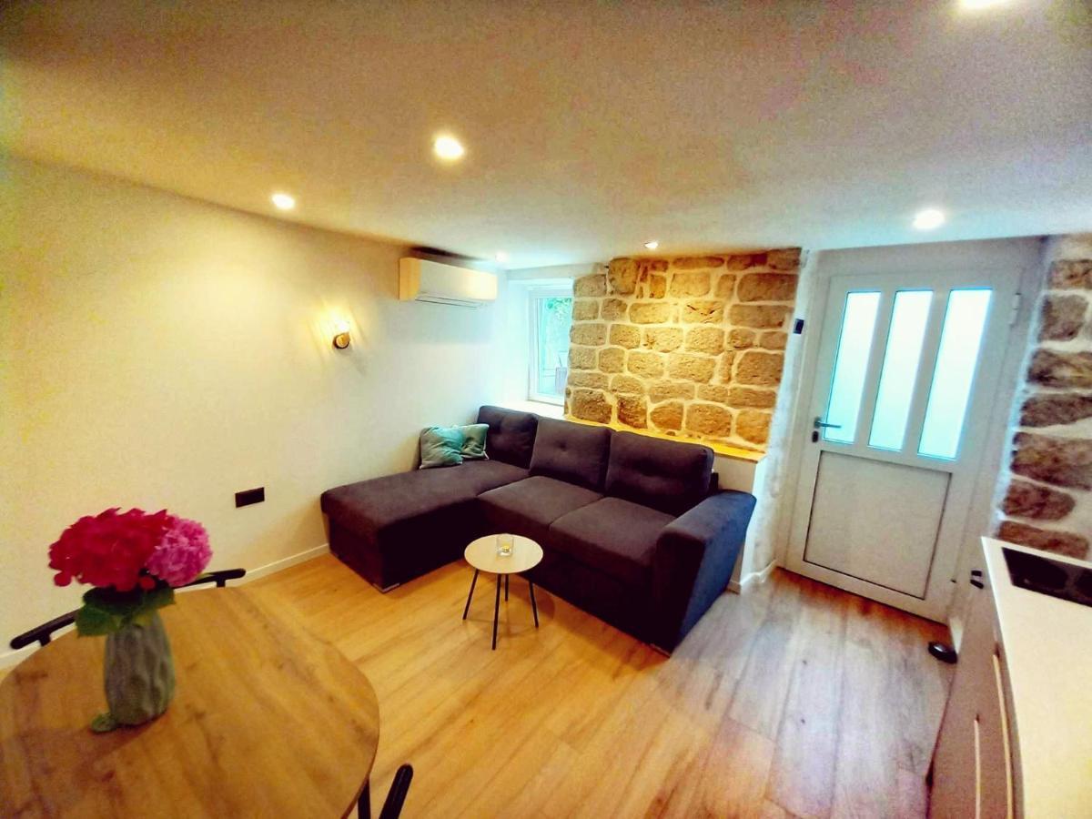 Rabski Dvor Appartement Rab Town Buitenkant foto